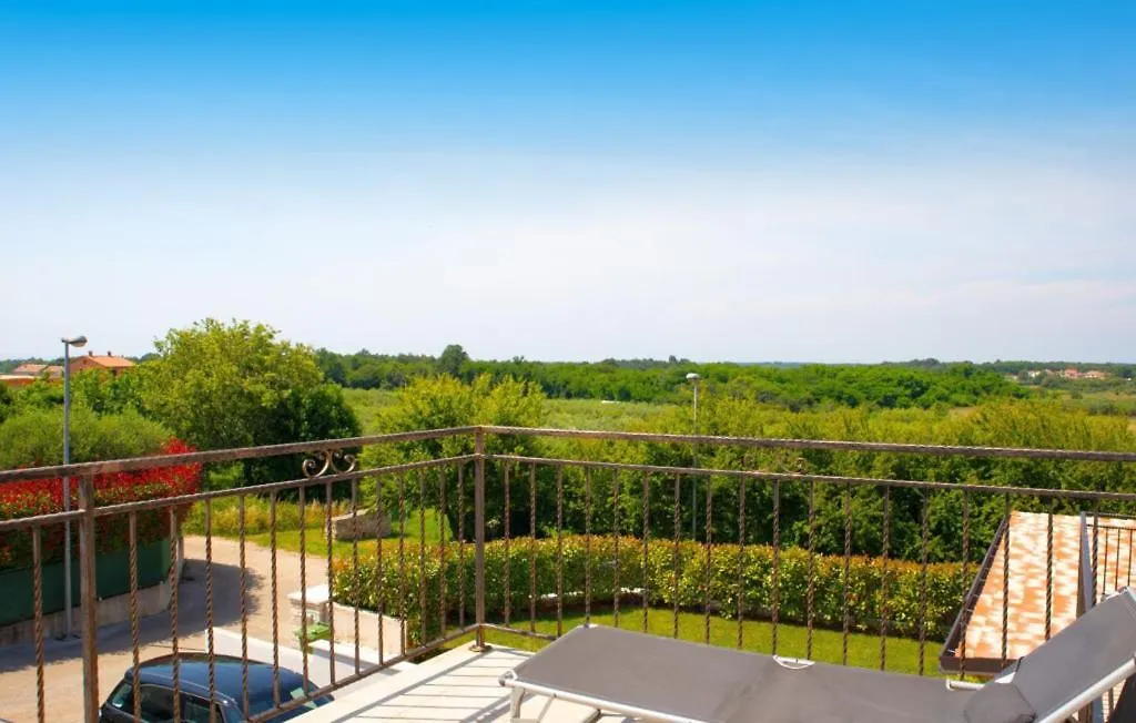 Beautiful Villa Piccolo Paradiso In Novigrad Buzinija